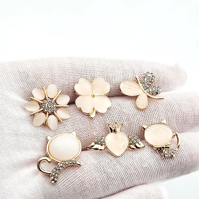 Fashion Brooch Flower Bow Brooches for Women Sweat..