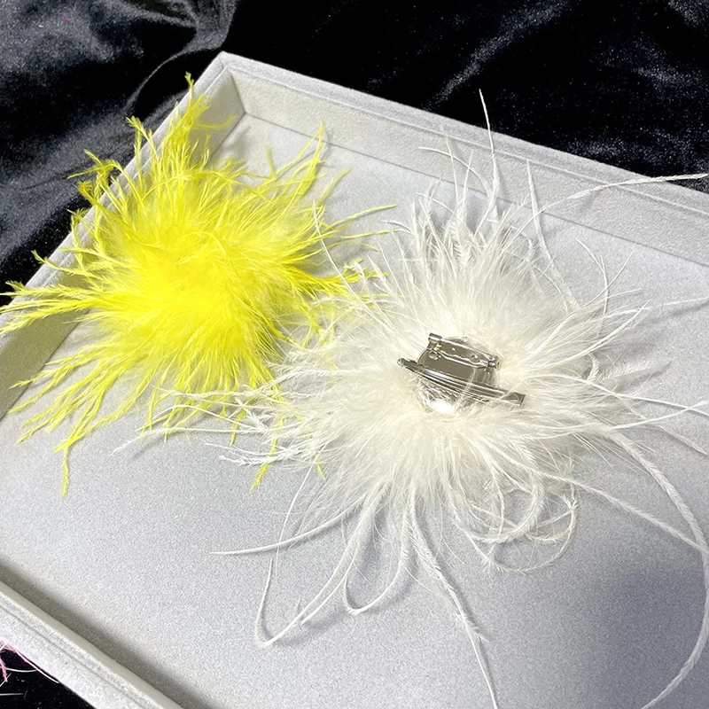 1pc Fluffy Ostrich Feather Double-propose Hairpins Breastpin Women Exquisite Feather Hair Accessories Dance Ball Brooch Jewelry exquisite 3d floating display for case elasticity membrane jewelry storage box coin display for jewelry exhibiting