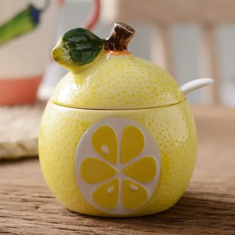 Seasoning jar salt shaker spices bottle salt pepper shakers Creative Fruit-shaped Ceramic Spice Jar Salt Shaker and Pepper Container Oil Bottle Kitchen Household Goods Spice Storage Jar