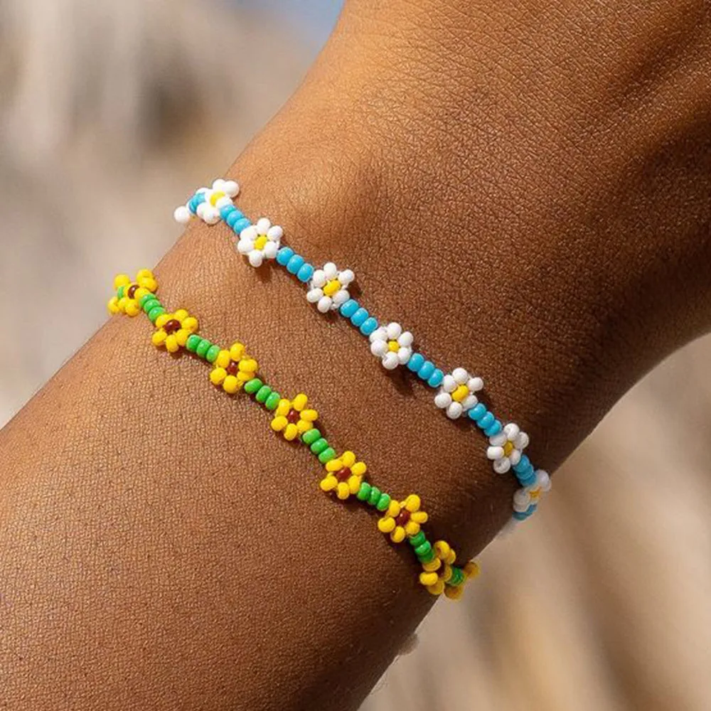 Bracelet Jewelry Korean Daisy Flower Bracelet for Women Girls Beaded Handmade Elastic Wristband