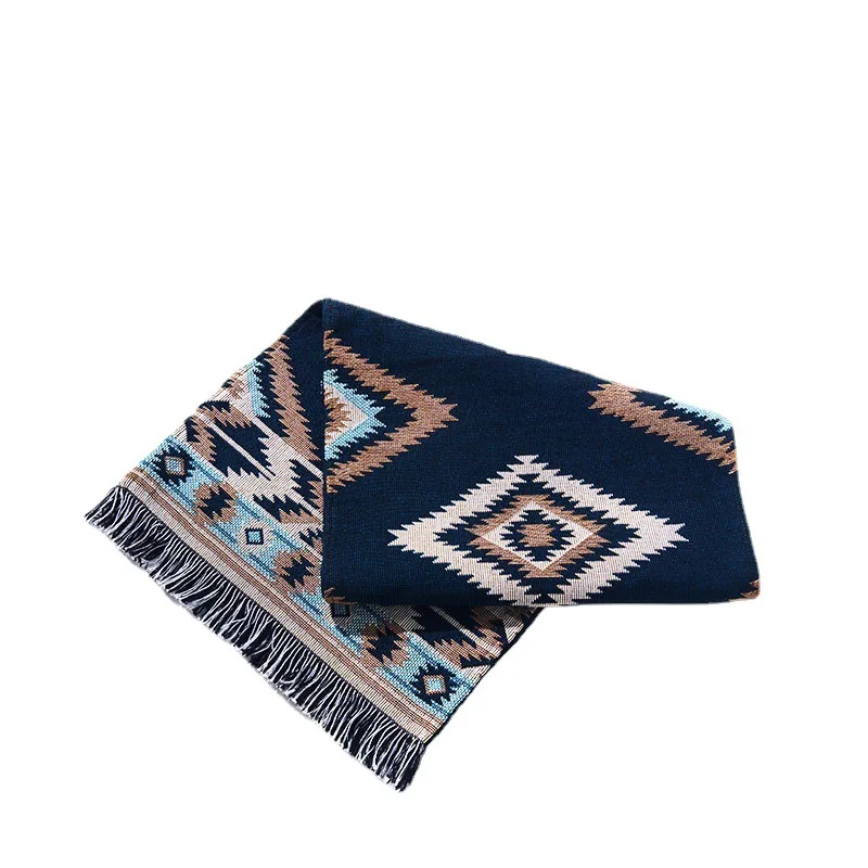 Рисунок 6 - Жаккардовая скатерть для похода на открытом воздухе