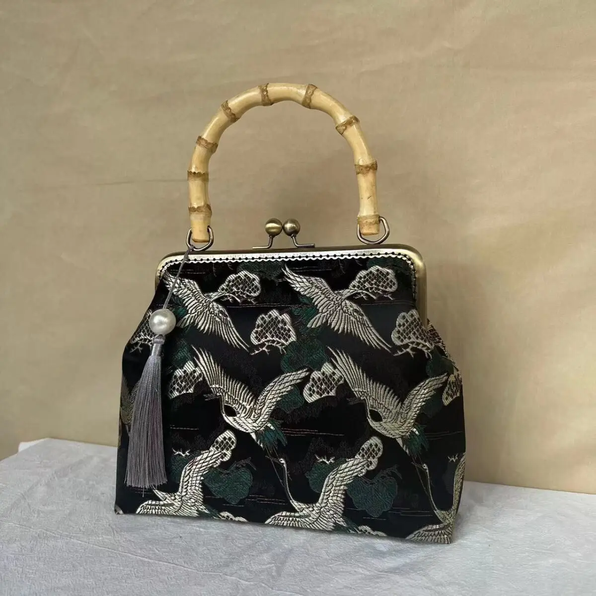 Japan Style Palace Bags Women's Handbags Purses Vintage Mother Gift Bag Shell Lock Bags Chain Women Shoulder Crossbody Bag