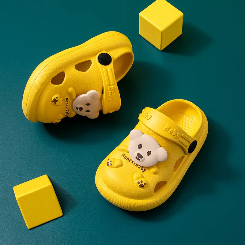 

2023 1-7 years old kids cute EVA shoes summer boy girls home Clogs cartoon non slip soft sole baby slippers home apartment shoes