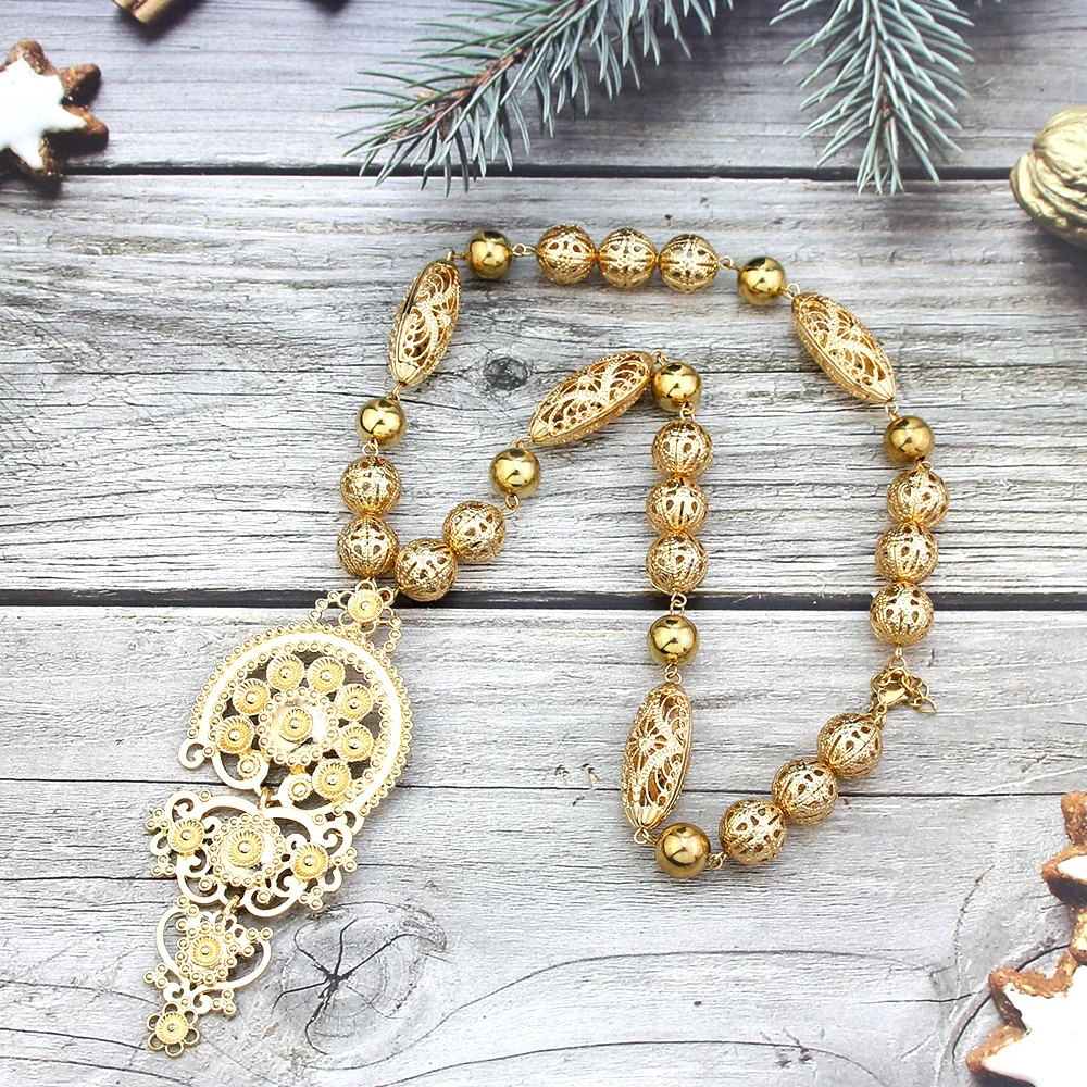 Exquisite Gold Color Spanish Jewelry Metal Ball Beaded Necklace 