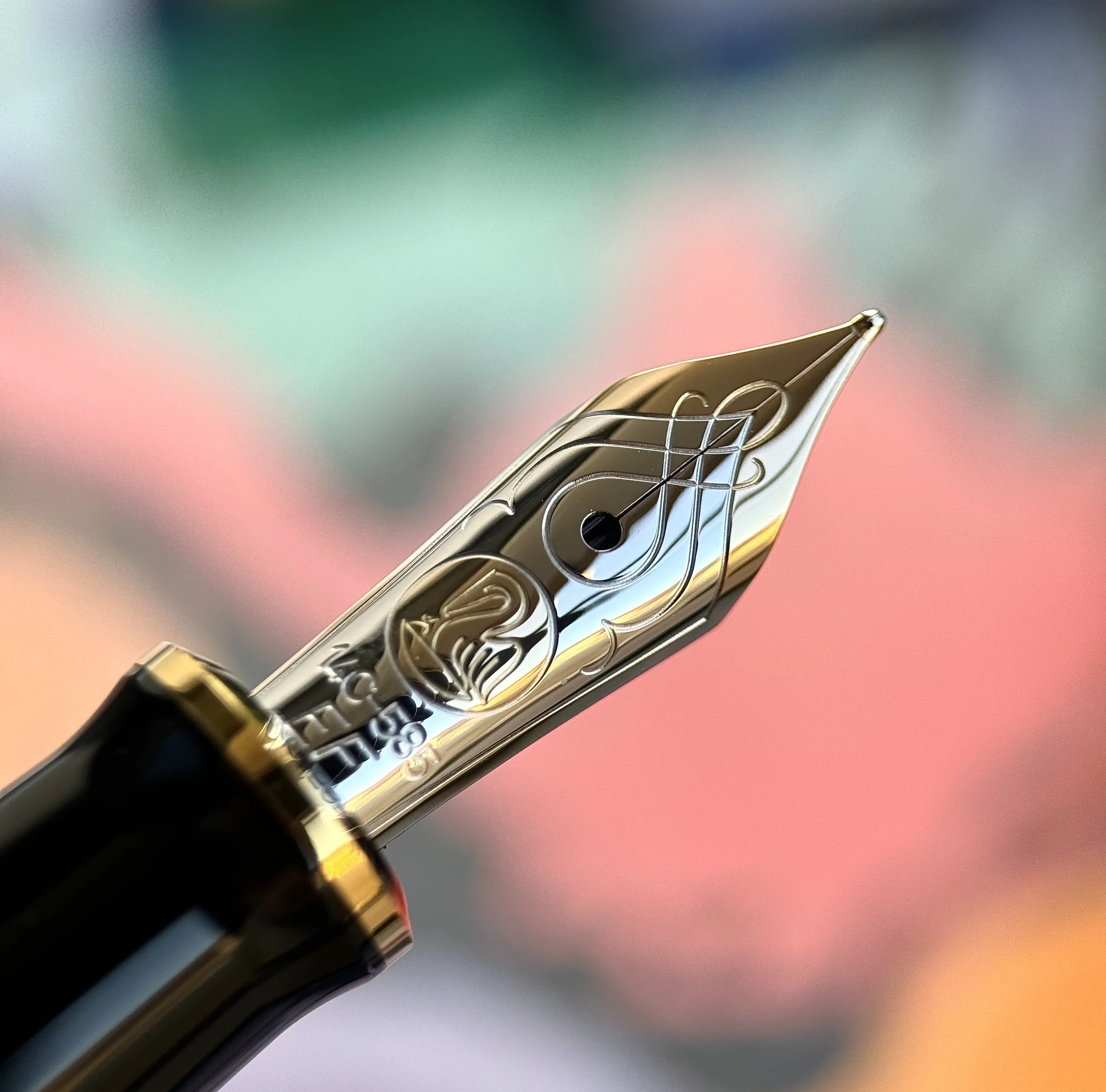 希少品♡【新品未使用】14金♡perikan万年筆 ペリカンm600樹脂万年筆、14kゴールドペン先、アート