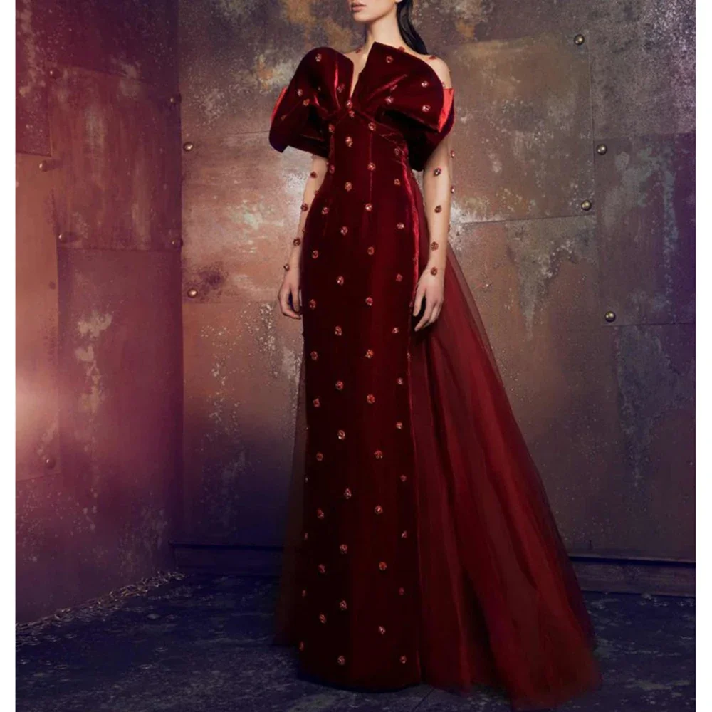 

Chic Burgundy 3D Flowers Evening Dresses Fashion Crew Neck Long Sleeves Prom Gowns Elegant Sweep Train Formal Party Dresses