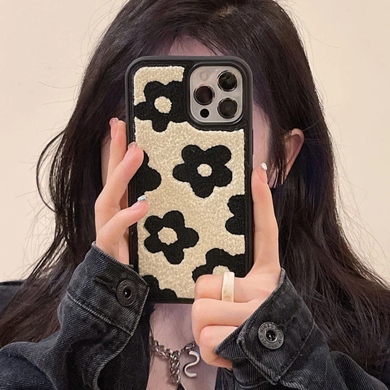 Korean Plush Chessboard Warm Phone Case For iPhone 13 14 Pro Max