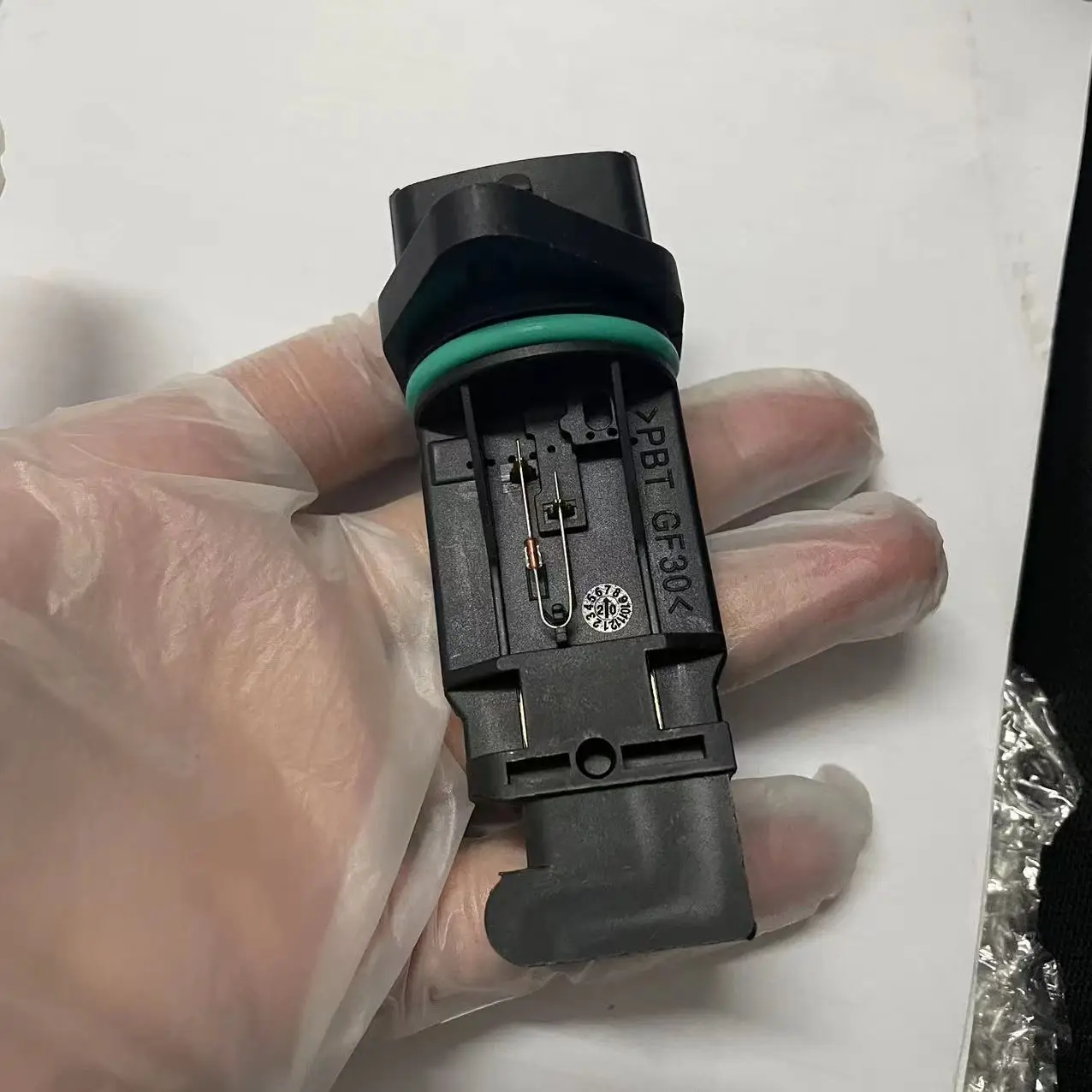 Mass Air Flow Meter Sensor For Chevrolet-Dmax 3.0 Disel
