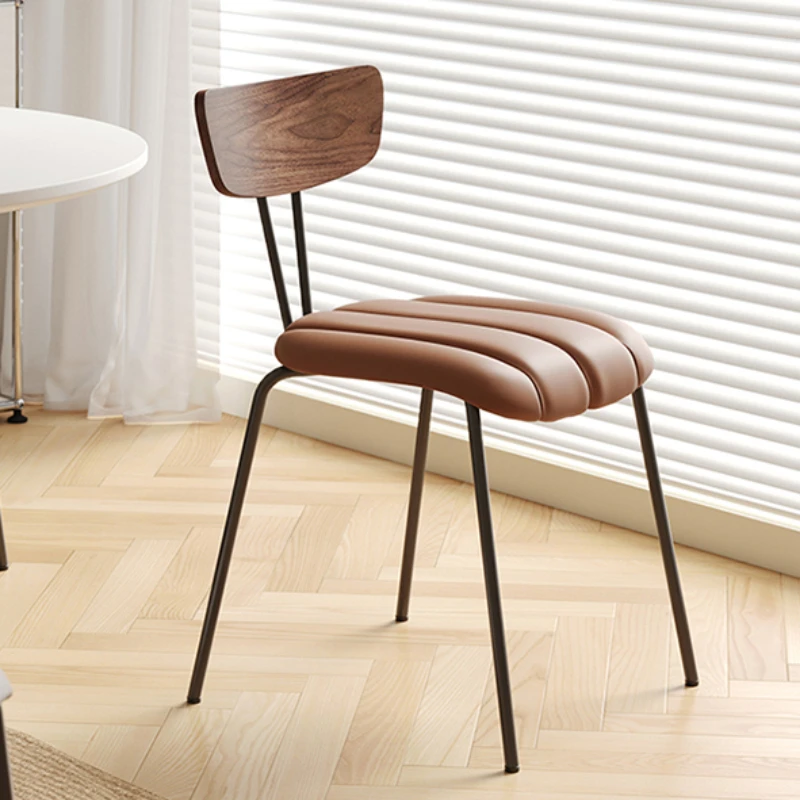 

Минималистичные обеденные стулья в скандинавском стиле, роскошный Повседневный табурет в ретро стиле со спинкой для гостиной, домашняя мебель, комфорт для отдыха