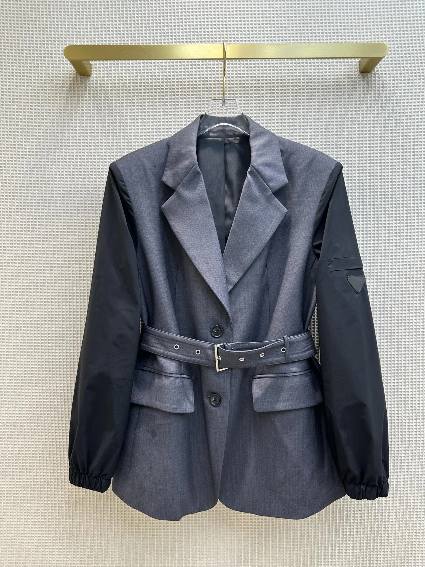 

23 Early fall new lapel belt suit waistband to reveal a small waist