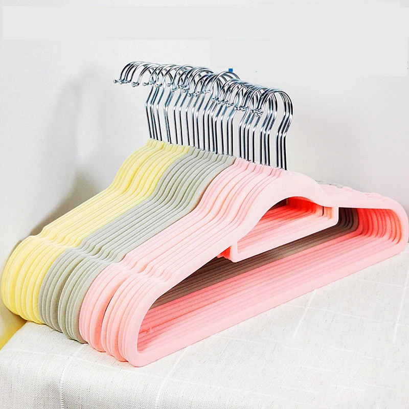 Space Saving Black Flock Velvet Clothes Hangers Wholesale Plastic