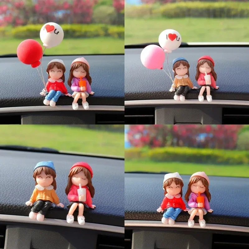 귀여운 커플 장식 자동차 센터 콘솔 장식, 다키아 먼지털이 조거 로지 로고, 산데로 용수철 계단길