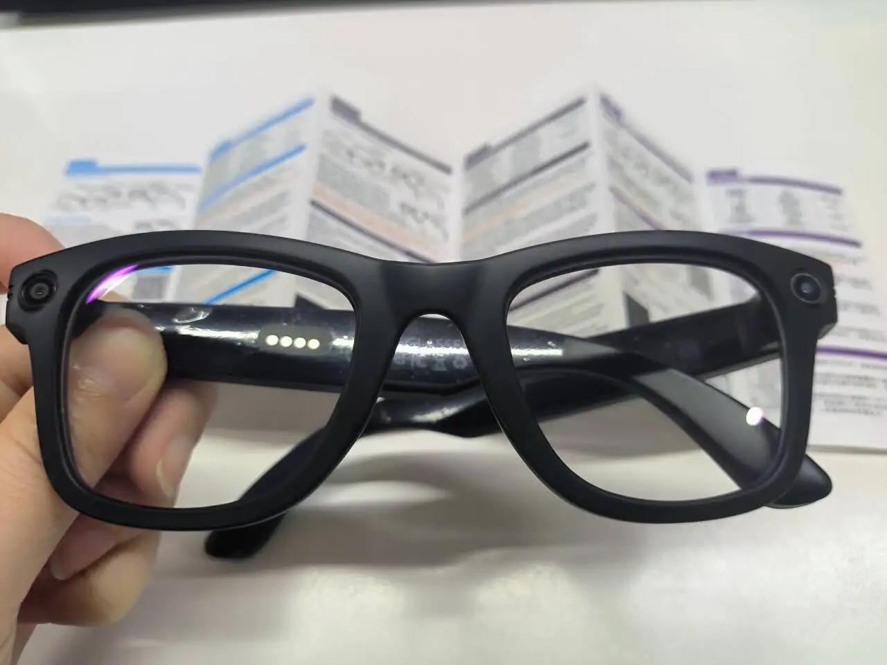 AI Smart Glasses HD Video, Smart Capture, Live Translation photo review