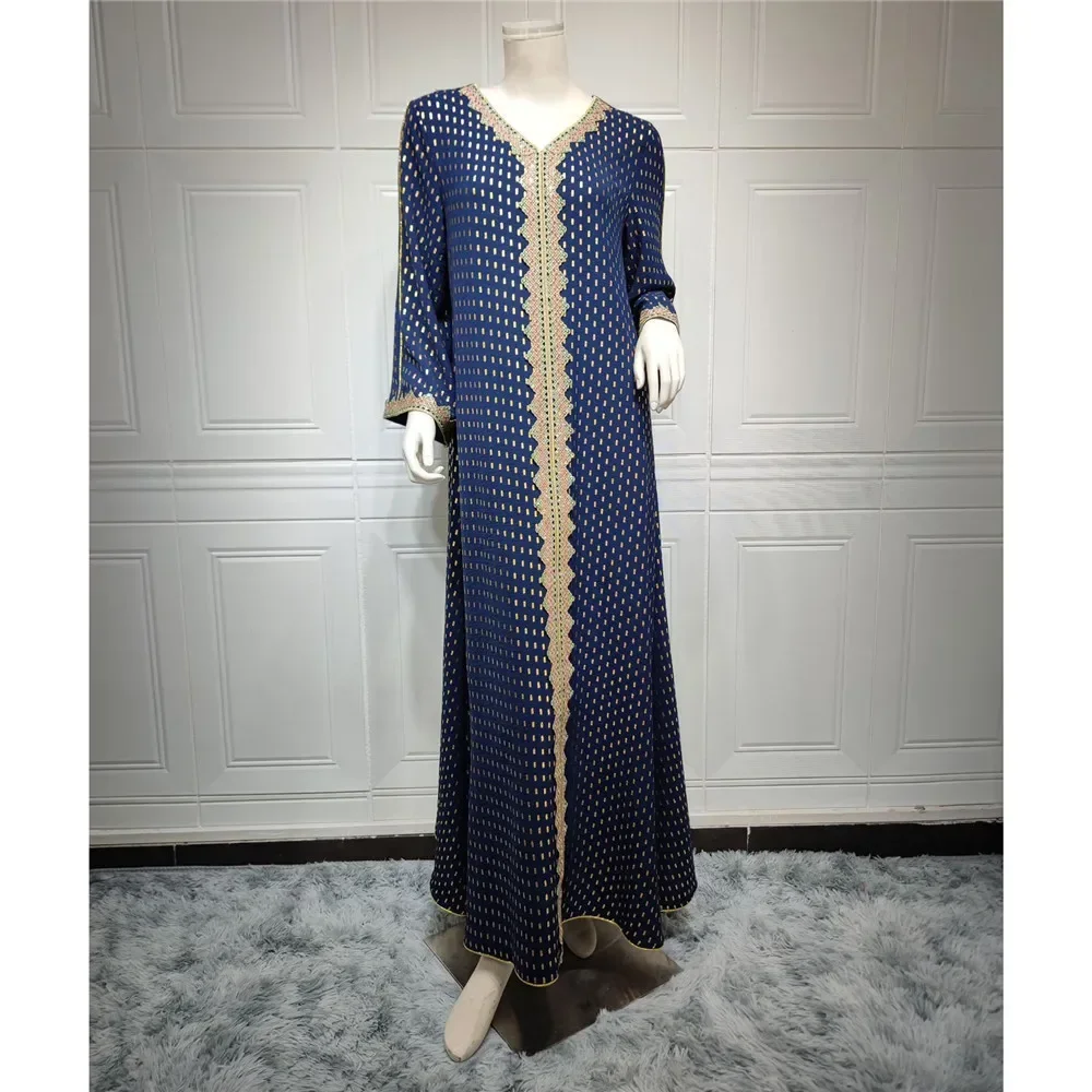 جلابية مغربية ناعمة وأنيقة