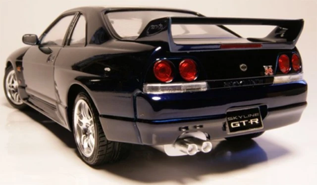 Maquette Tamiya Nissan Skyline GTR V spec chez 1001hobbies (Réf.24145)