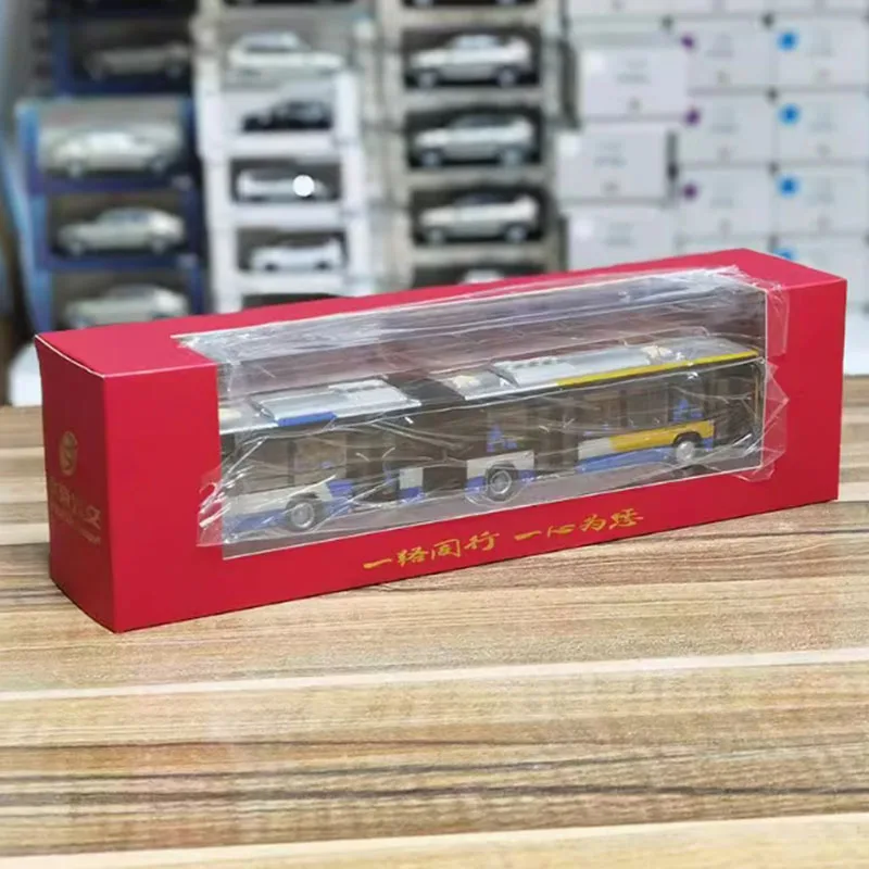 Diecast 1: 64 Escala Foton BJ6180C8CTD Trânsito Rápido Articulado