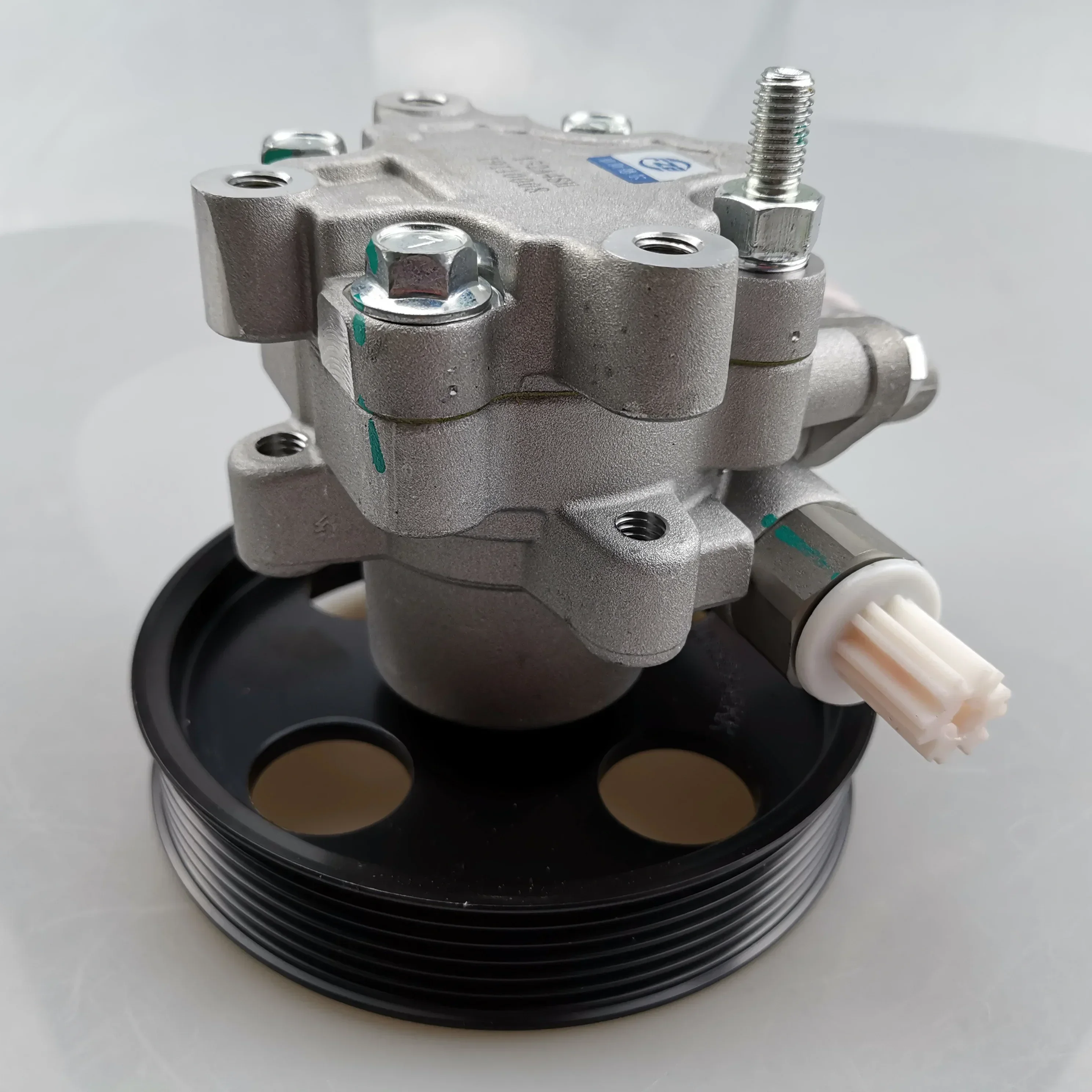 C00099406/C00441339 Power Steering Pump SAIC MAXUS T60 6PK Original Steering Pump for Trucks