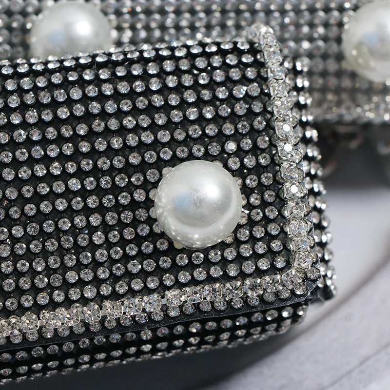 DAEYOTEN Luxury Mini Messenger Bag Female Summer Waist Pack New Trendy Diamond Flap Small Belt Pouch Pearl Lipstick Bag ZM1300