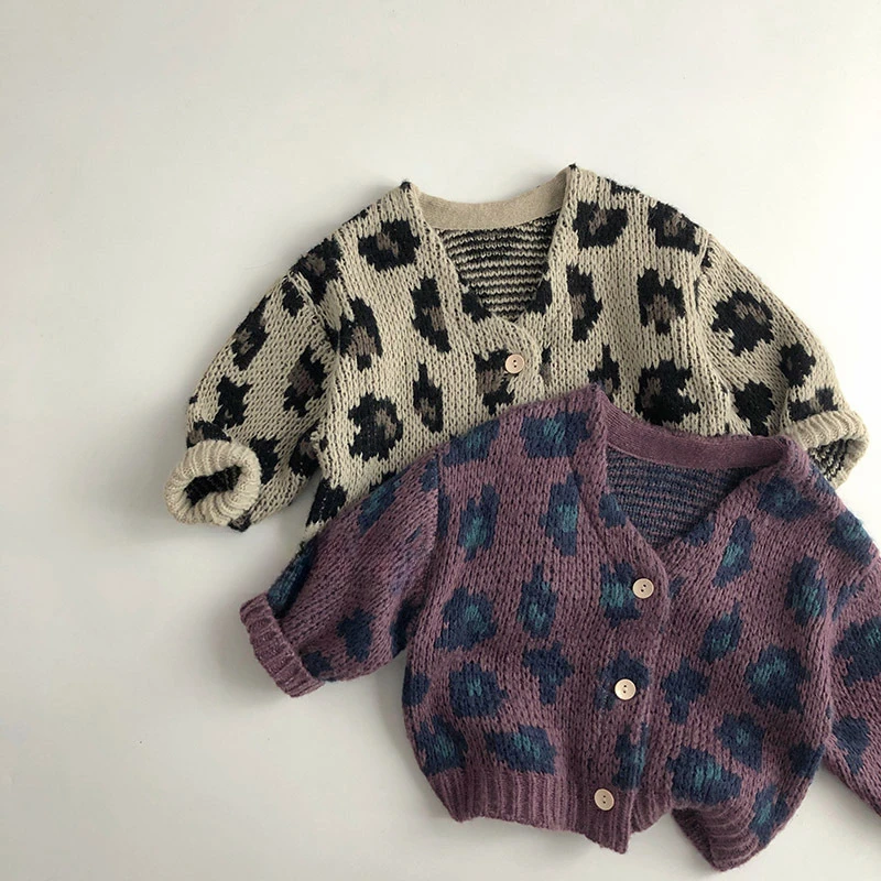 

New Autumn Kids Leopard sweaters Girls knit V-Neck Cardigan Boys soft loose sweater Coats