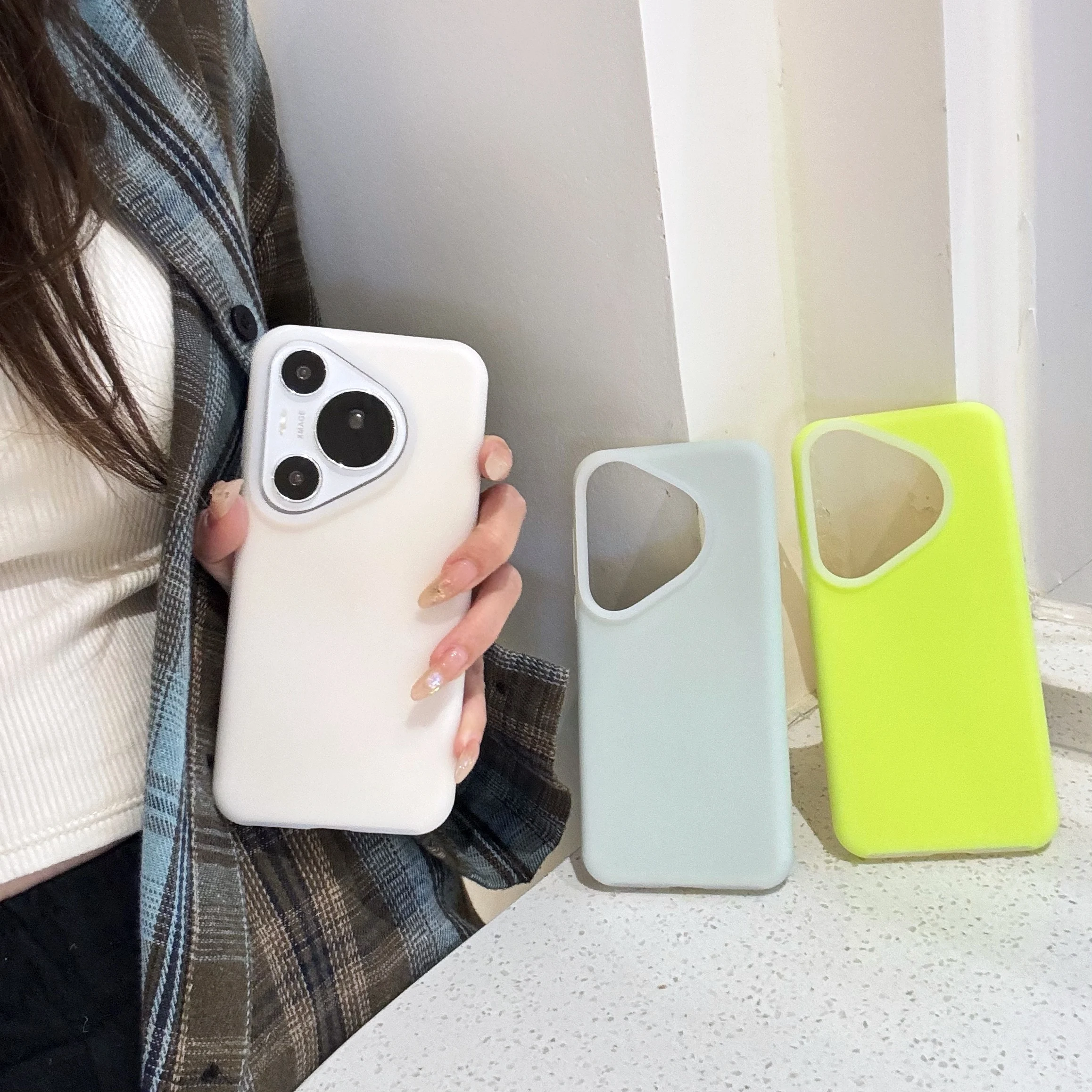 Fluorescent Jelly Feel Liquid Silicone Matte Shockproof Protective Case