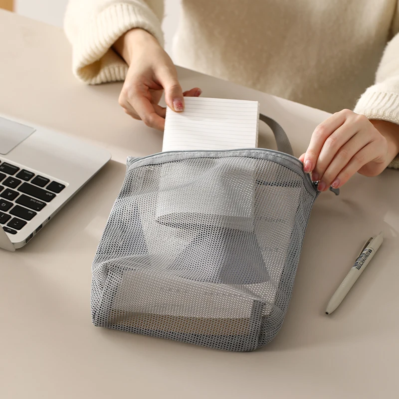 23x26cm Portable Toiletry Bag Handy Handle Large Capacity Mesh Toiletry Storage Bag Makeup Business Trips Travel