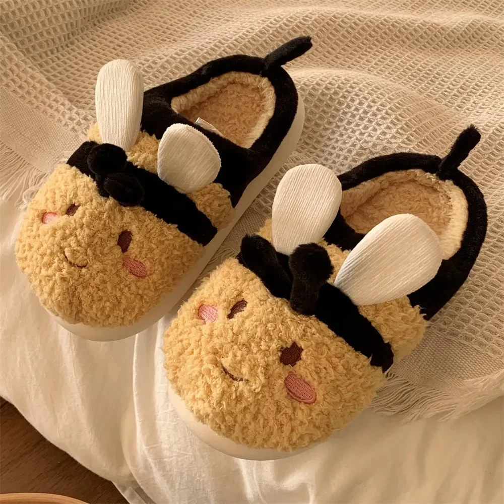

zapatos para mujeres Winter Cute Female Shoes Bee Cotton Slippers Soft Sole Anti Slip Shoes for Women Student Warm Women Shoes