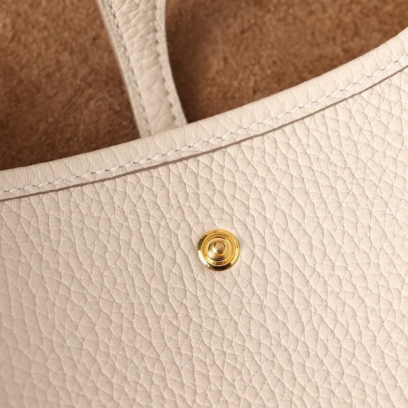 Luxury Bags 2024 Luxury Designer New Fashion Women's Shoulder Bag Handmade Genuine Leather Cowhide Crossbody Bag Top Quality