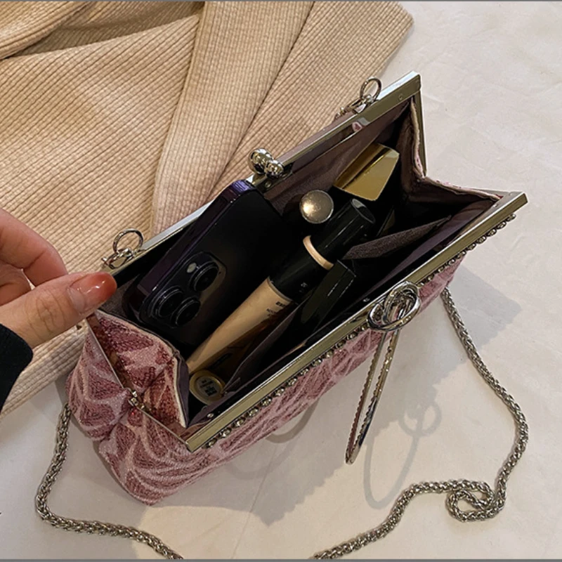 Shoulder Bag Evening Bag 2023 New Women Aesthetic Fashion Vintage Trend Sequin Chain Handbag Crossbody Bag Phone Pouch All-match