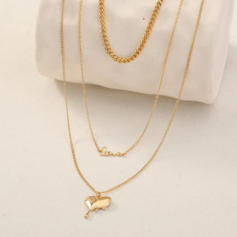 Double Layer Design Heart Butterfly Pendant Metal Chain Necklace for Women Wedding Party Jewelry Gift Pendant Necklaces Metal Necklace Butterfly Necklace