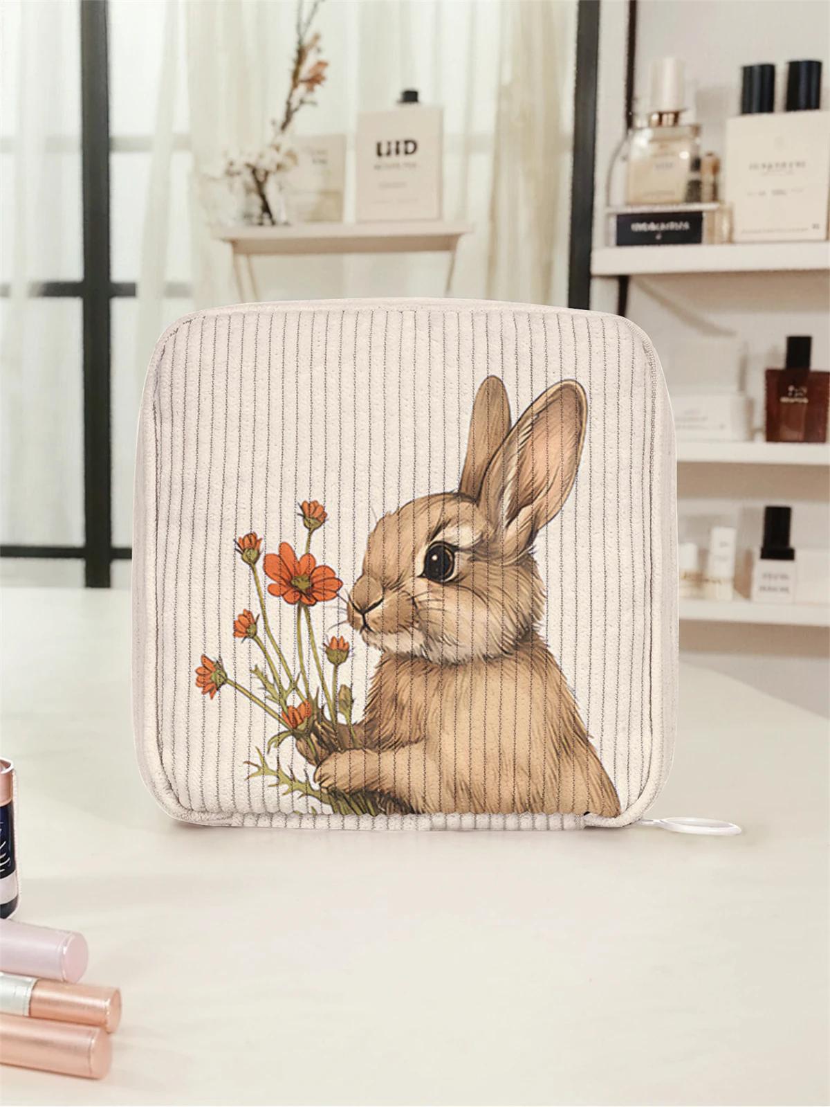 Rabbit pattern printed sanitary napkin storage bag, women's lightweight tissue bag, sanitary tissue bag