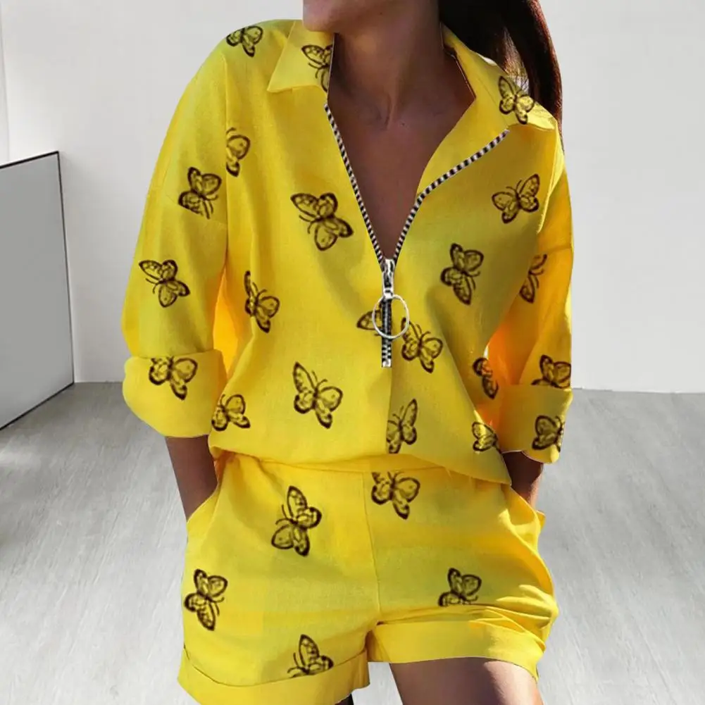

Female Shirt Shorts Suit Stylish Butterflies Print Adults T-Shirt Top Pants Trousers Kit Soft Ladies Shirt Shorts Suit