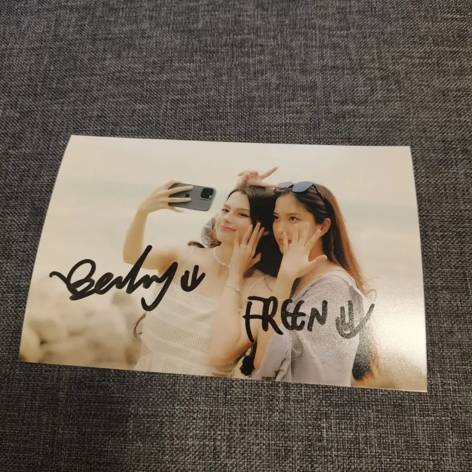 FreenBecky 直筆サインポスター1枚 Sbc0bbb322b634ea195387c1bd8183