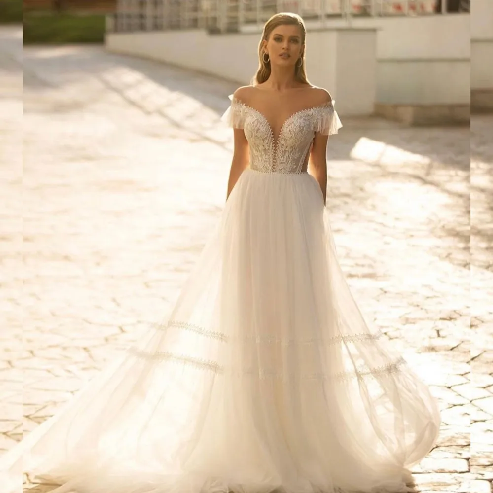 

Boho Off The Shoulder Tulle Wedding Dress Lace Applique Short Sleeve Beach Bride Gown Backless A-Line Court Train Robe De Mariée