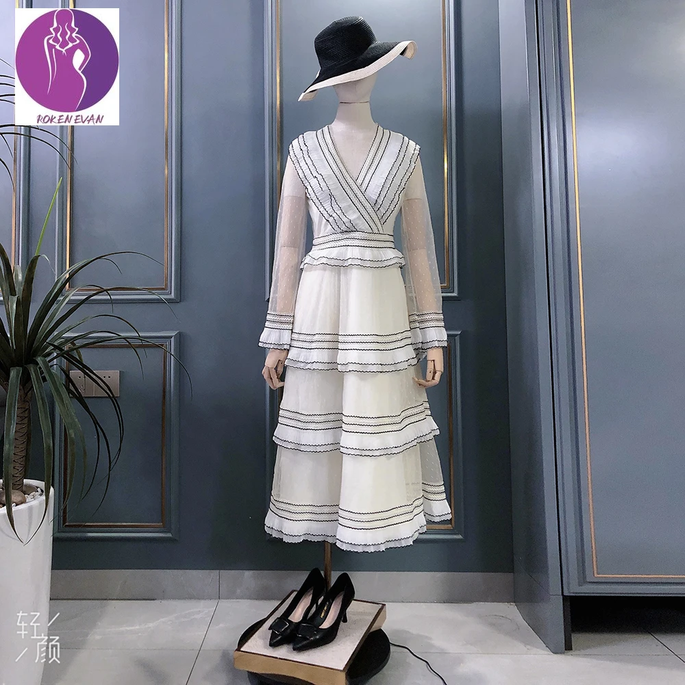 

Roken Evan Summer Runway Fashion Pure White Mesh Dress Women V-Neck Long Sleeve Embroidery Elegant Holiday Parti Midi Dress