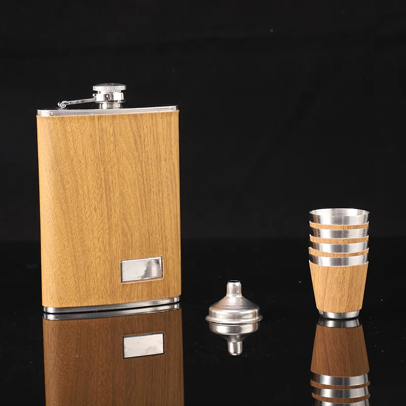 

Stainless Steel Men's Wine Pot Outdoor Portable 9oz Hip Flask Set with 4pcs Wine Cup Wine Bottle Funnel metal wine ware