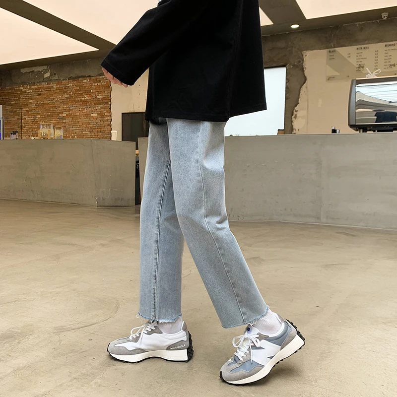Spring 2022 Men's Light Blue Baggy Straight Jeans Korean Fashion Raw Edge Casual Denim Trousers Ankele-length Pants Male