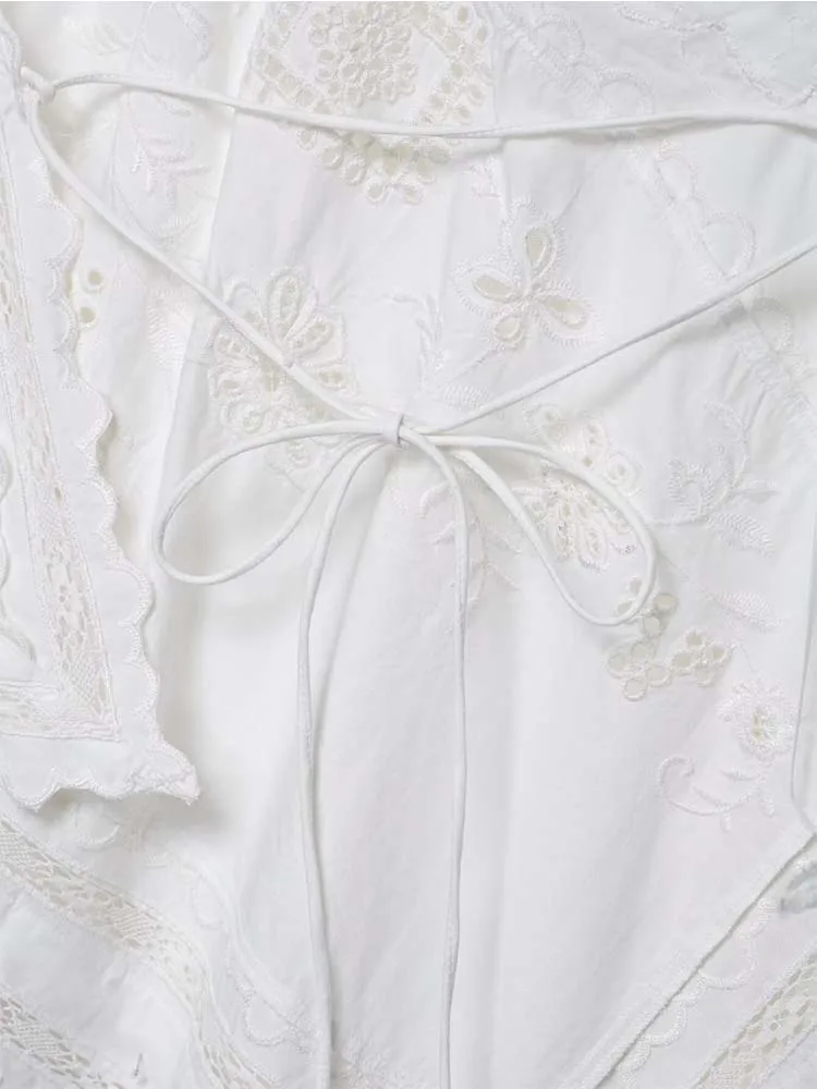 New Women Embroidery Halter Fashion Elegant Crop Tie Top Woman 2025 Sleeveless Backless Short Tops Women Sexy Elegant Party Top