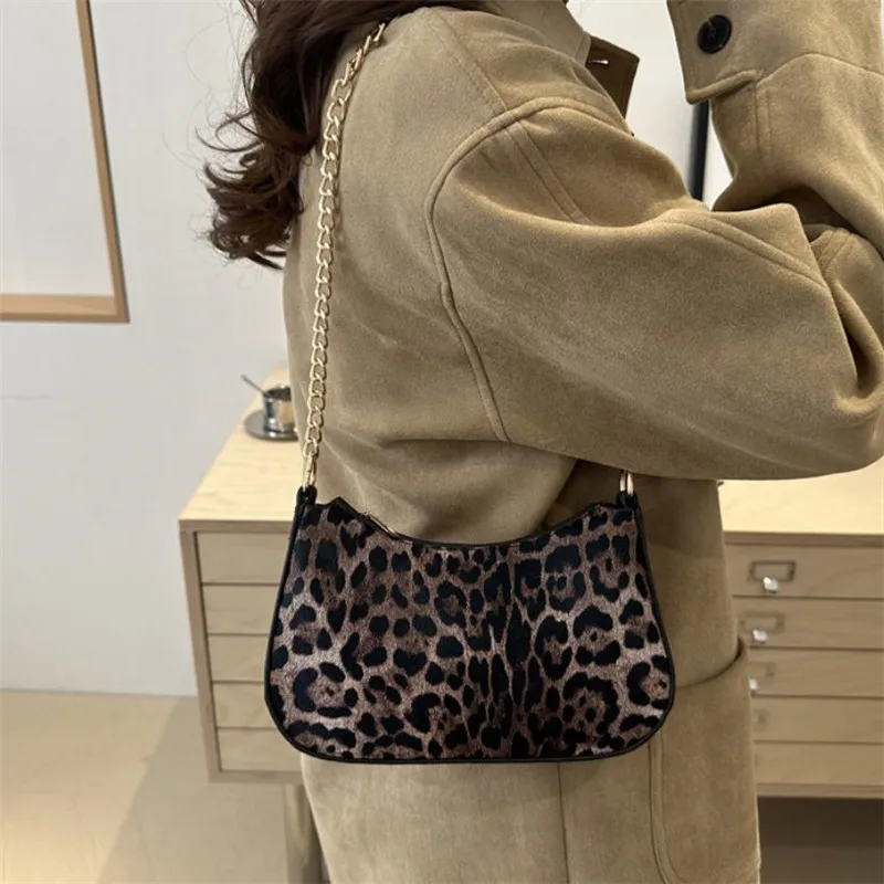 Retro Leopard Printed Chain Armpit Bag, Stylish Versatile Ladies Handbag Shoulder Bag for Daily Work, Travel, Parties, and Gift