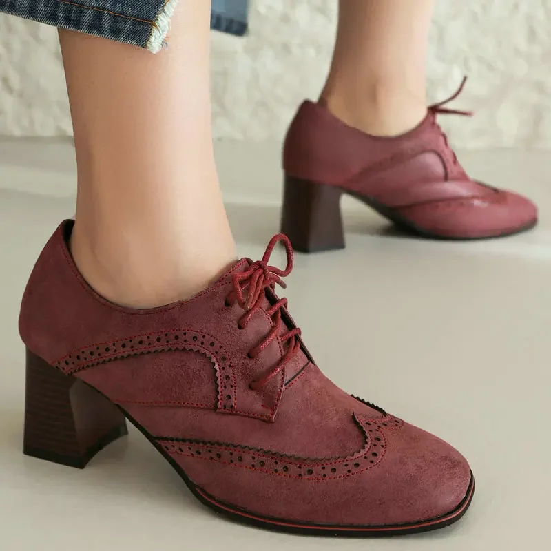 

Винтажные туфли-лодочки на шнуровке, в британском стиле