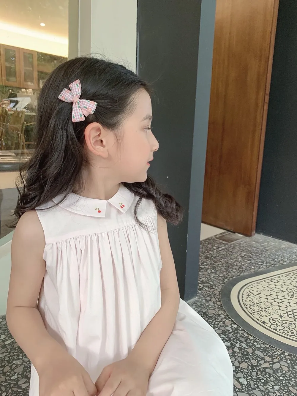 

Одежда для маленьких девочек, Летнее Детское платье с вышивкой вишни, платье без рукавов с отворотом