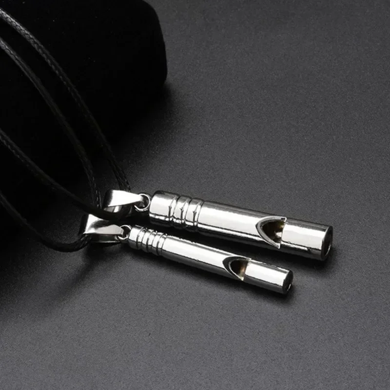 Ultra-light Titanium Whistle Rope Camping Whistle Portable Emergency Hiking Outdoor Survival Tool Camping Hiking Adventure