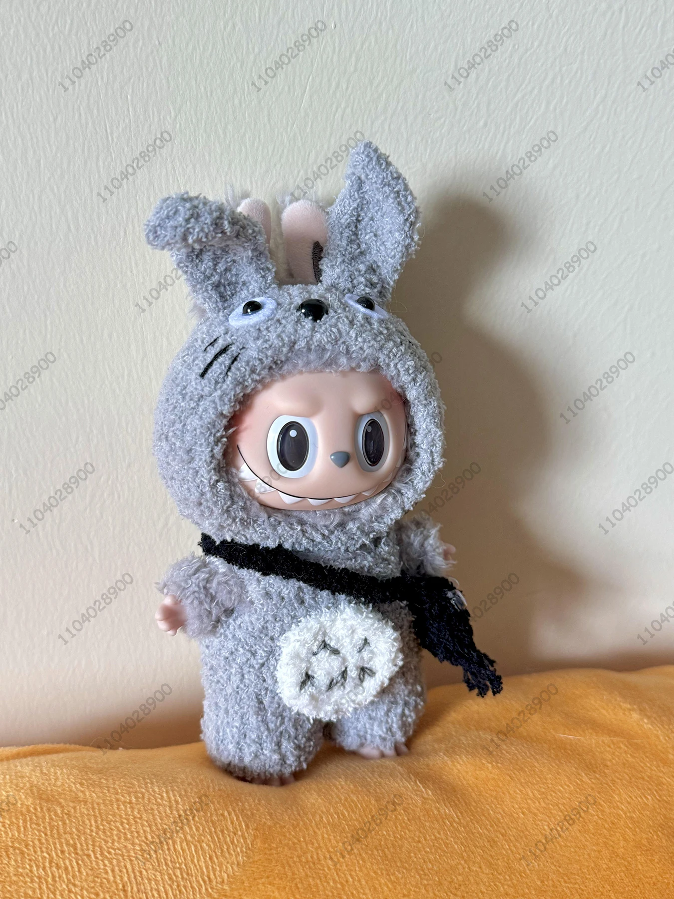 Labubu The Monster Cartoon Totoro Costume Clothes Vinyl Doll Action Figure 1:1 Replica Bag Charm Bag Pendant Gift doll clothes
