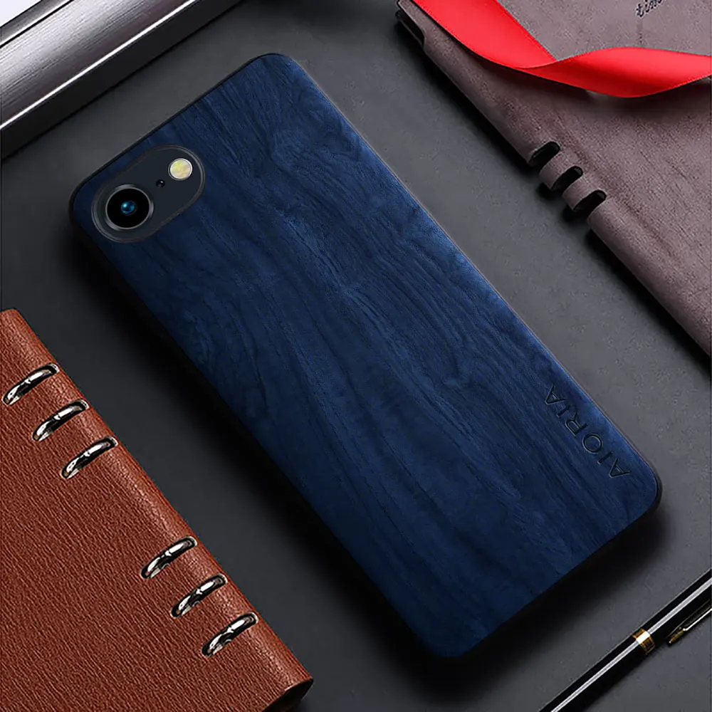 Bamboo Pattern Leather Back Cover – Stylish Wood-Inspired Case