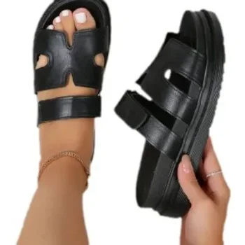 2023 New Versatile Summer Women's Slippers Flat Bottom Beach Shoes Thick Bottom Casual Fashionable Women's Trendy Slippers