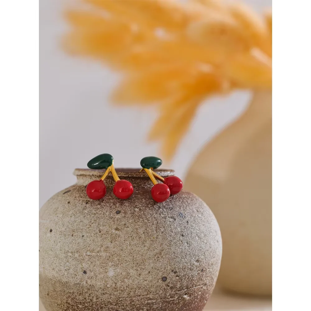 Yhpup Pendant Necklace Stud Earrings