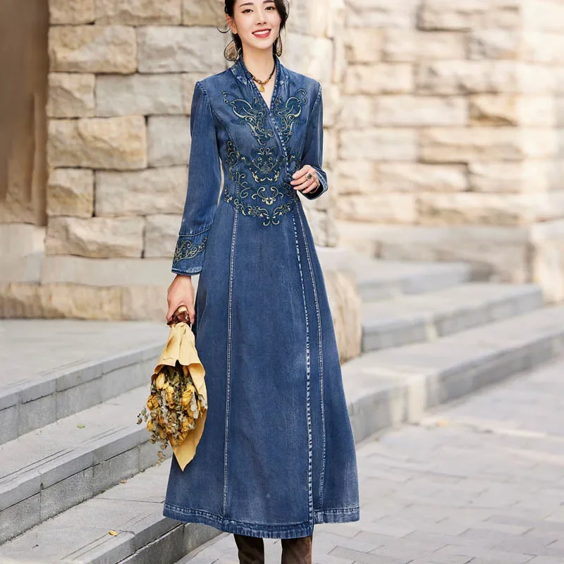 

2023 Spring Fall Women Vintage V Neck Full Sleeve Embroidery Blue Denim Trench Coats , Autumn Female Woman Slim Long Coat