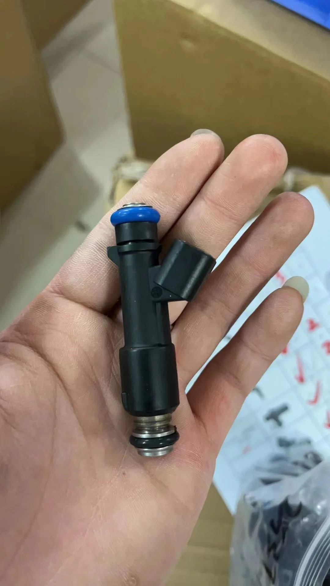 

Топливный инжектор 25376995, 40 шт.