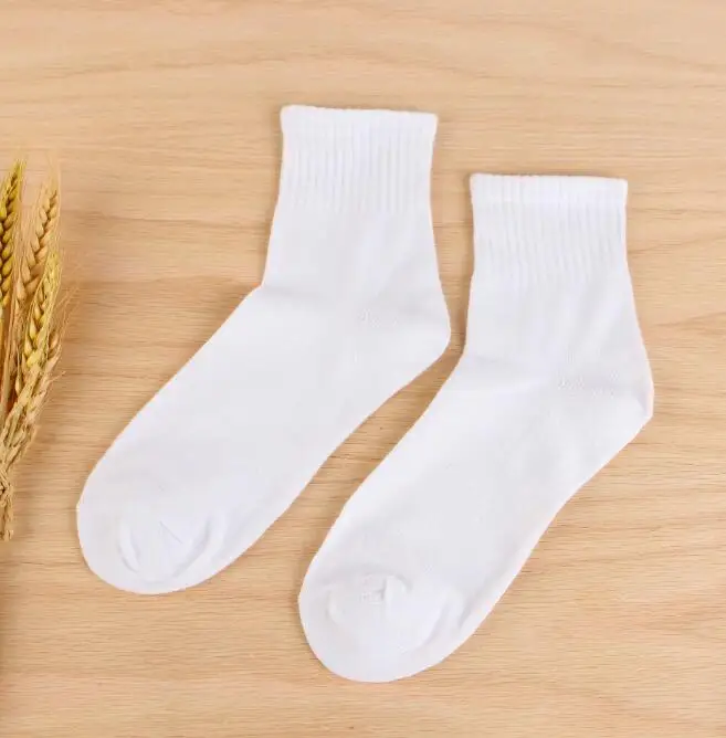 

2024 Summer Cotton Man Short Socks Fashion Man Boat Socks Comfortable Casual Socks Male White