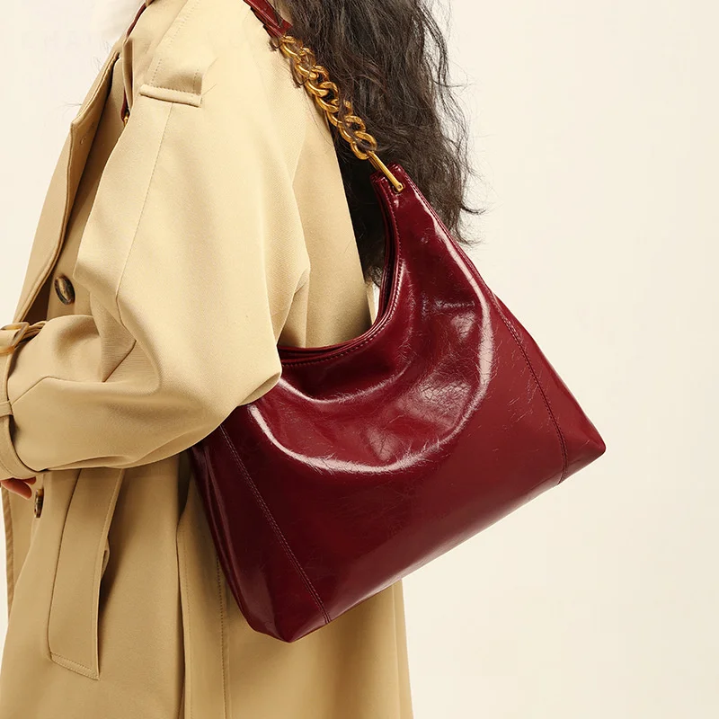 Versatile New Red Luxury Minimalist Style Series Bright Leather Underarm Bag for Daily Use Women Hobo Shoulder Bag