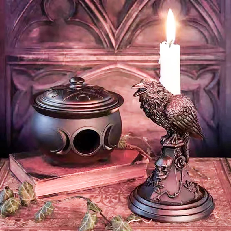 

Decorative Candlestick Owl/Crow Candlestick Black Resin Halloween Decorative Ornament Candle Holders Home Decoration